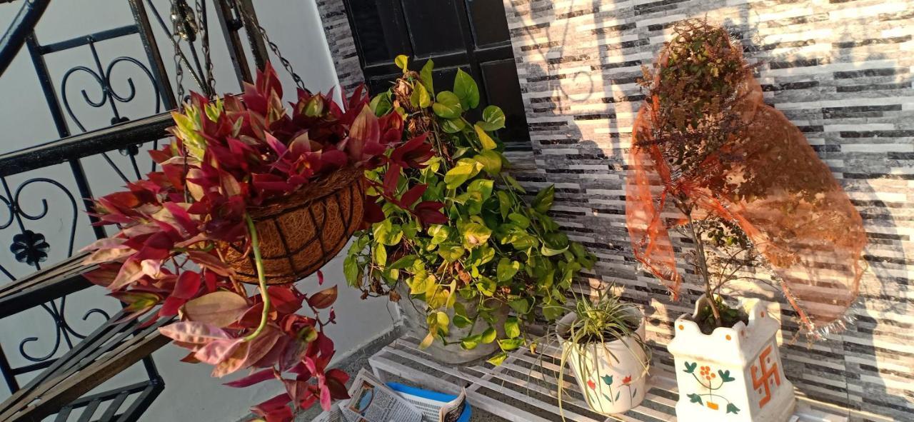 Appartamento Sugandhim Kutir Dehradun Esterno foto