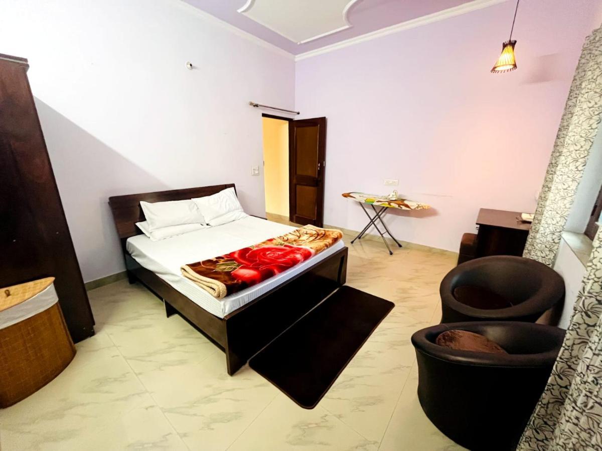 Appartamento Sugandhim Kutir Dehradun Esterno foto